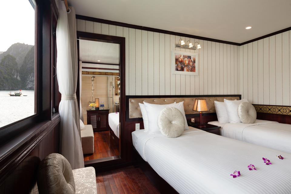 twin-cabin-halong-silversea-palace-cruise-3-days-2-nights-4