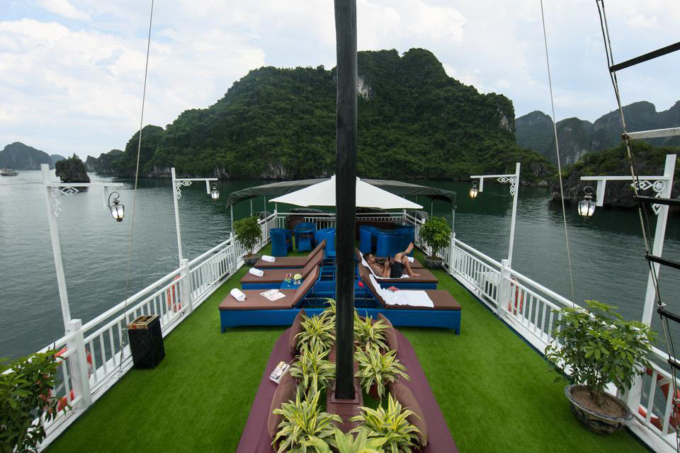 flamingo-cruise-halong-2-days-1-night-3