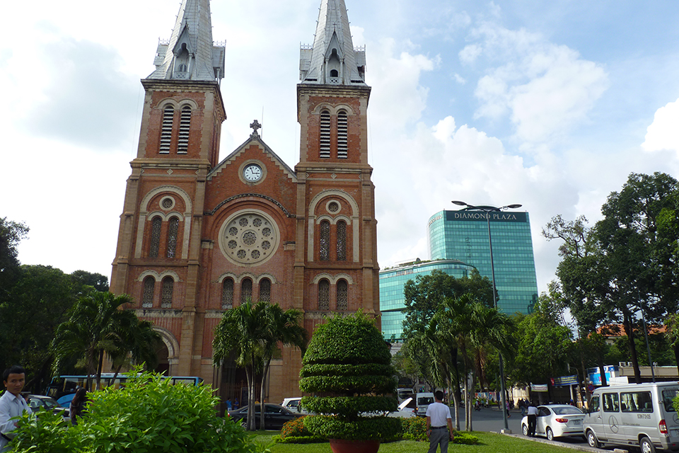 960-church-in-saigon