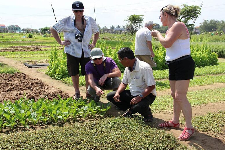 tra-que-vegetable-village-half-day-3