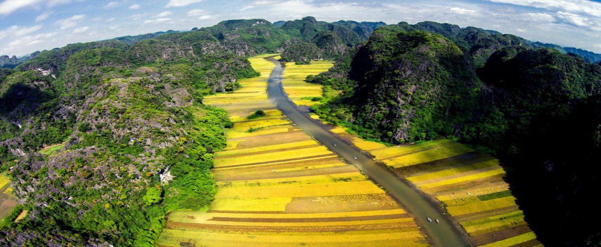 Hoa Lu - Thung Nham - Bai Dinh - Trang An 2 days