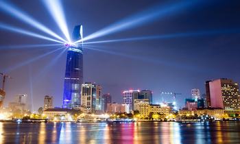 Top 7 crazy things to do in Ho Chi Minh City at night
