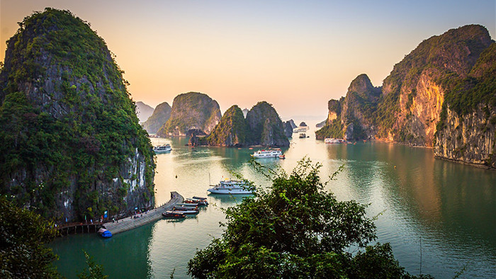 Admiring the sunset on Halong beaches