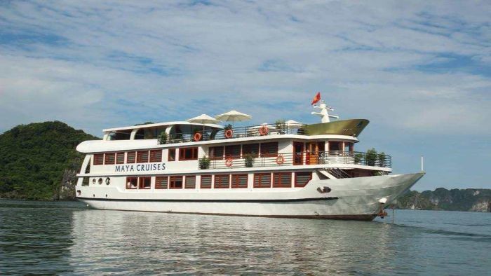 Best Halong Cruises for the Honeymoon