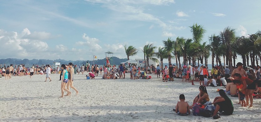 fr-Bai Chay Beach