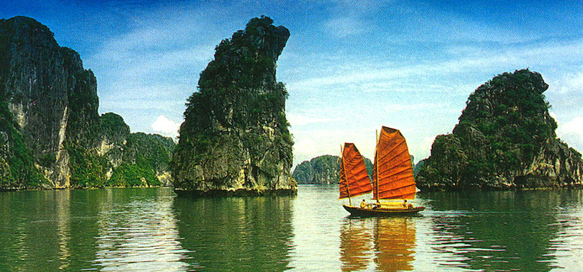 vi-Some Islets in Halong Bay