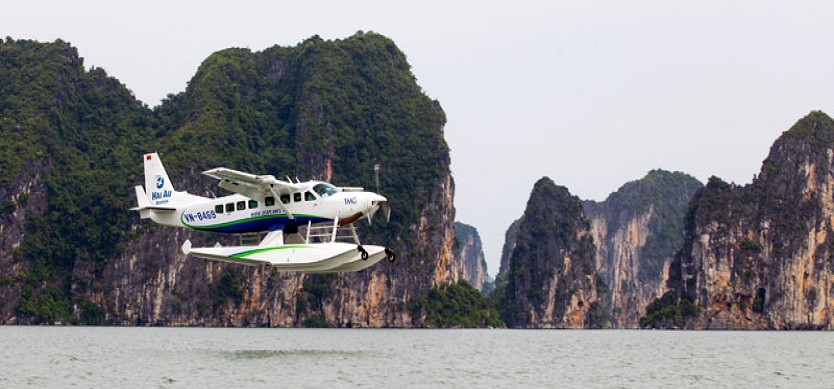 What makes seaplanes in Halong Bay special?