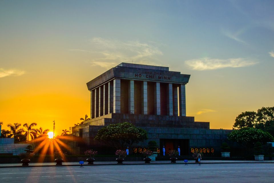 Ho Chi Minh Complex & Temple of Literature Tour (half day)