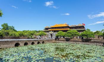 Where to visit when traveling to Hue ancient capital?