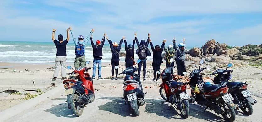 How to get to Halong Bay from Hanoi by motorbike