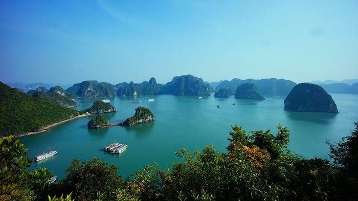 Stuning view of Halong Bay