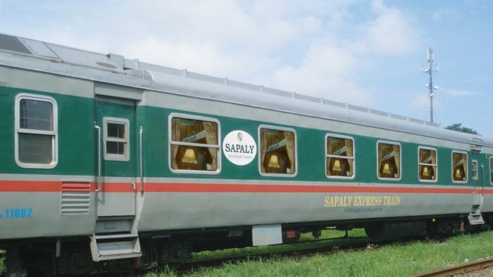 Train from Sapa to Halong