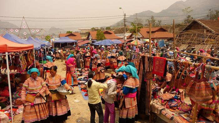 Bac Ha Market