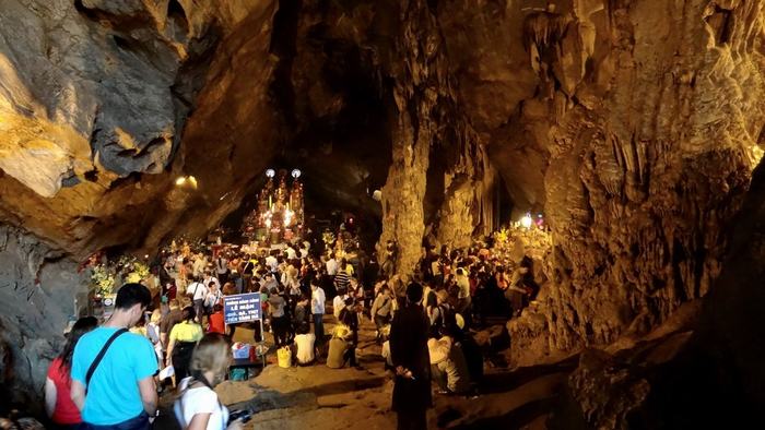 Huong Tich Cave