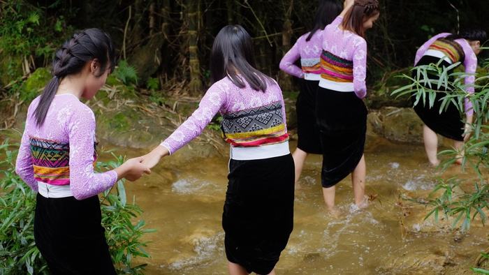 Local people in Mai Chau