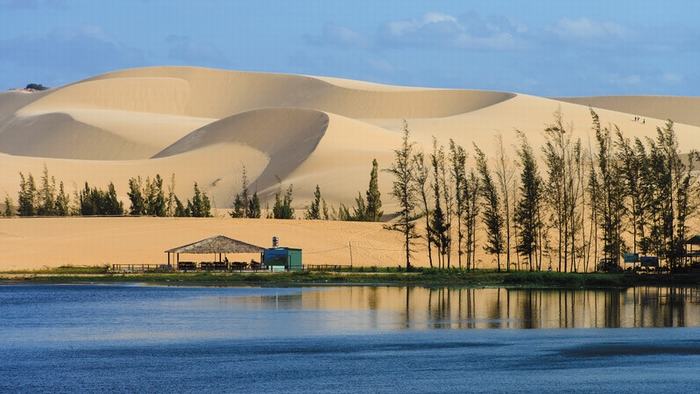 White sand dunes in Mui Ne