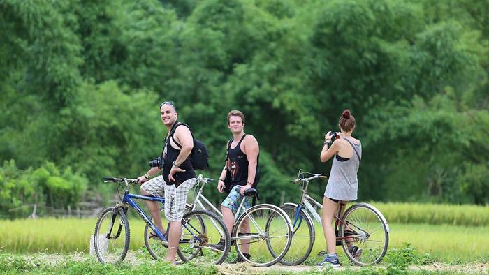 cycling in Mai Chau