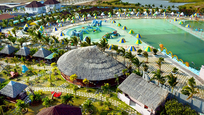 Nha Mat resort with the water amusement park