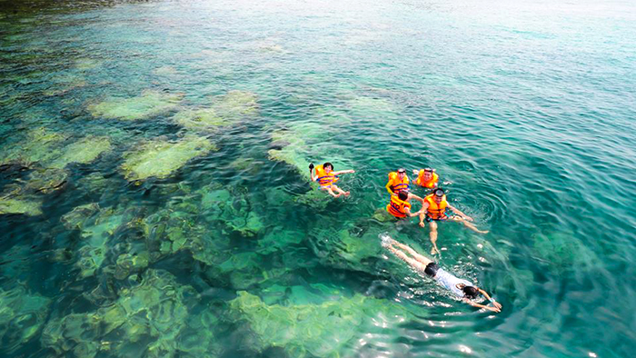 The clear water in Nam Du archipelago