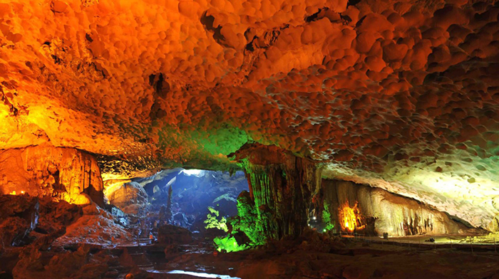 The beautiful stalactites in Heaven cave