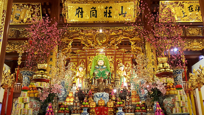 Bong Lai temple worships Three Mother Goddesses and Co Doi Thuong Ngan