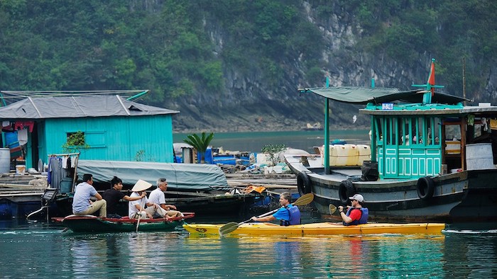 Kayaking in Ba Hang