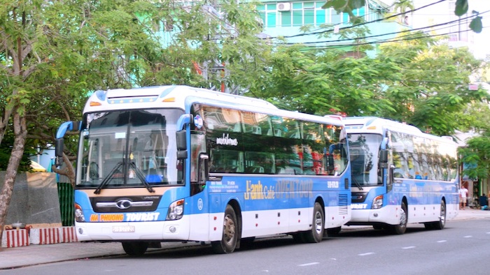 Traveling to Hoi An by bus