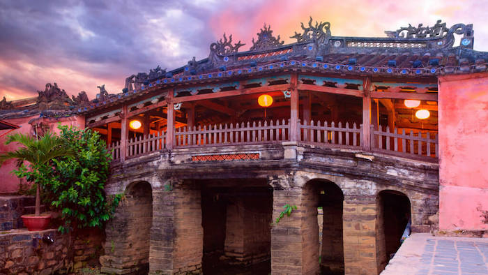 Bridge Pagoda by night