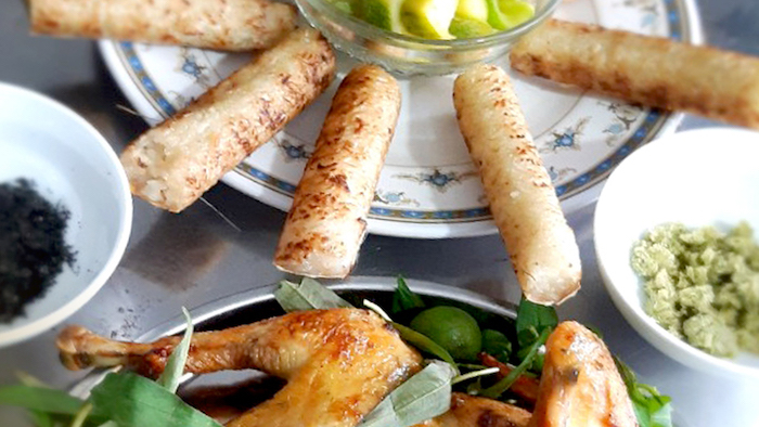 Bamboo-tube rice - a specialty of Mai Chau