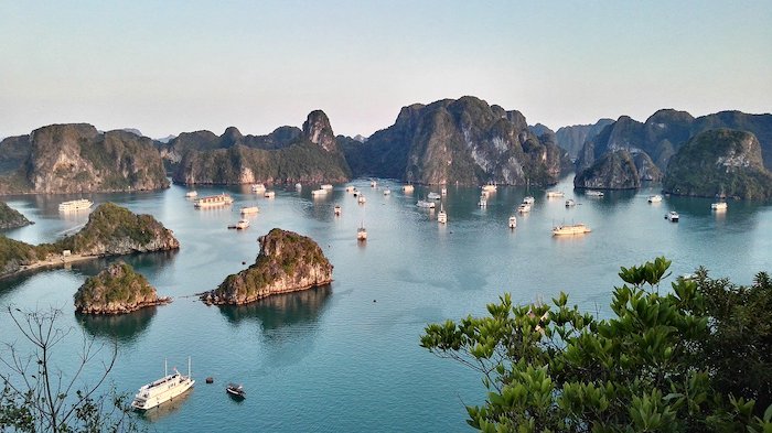 You can stay on a luxury cruise to enjoy Halong Bay