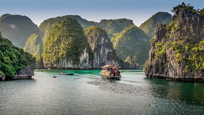 Halong Bay weather in March