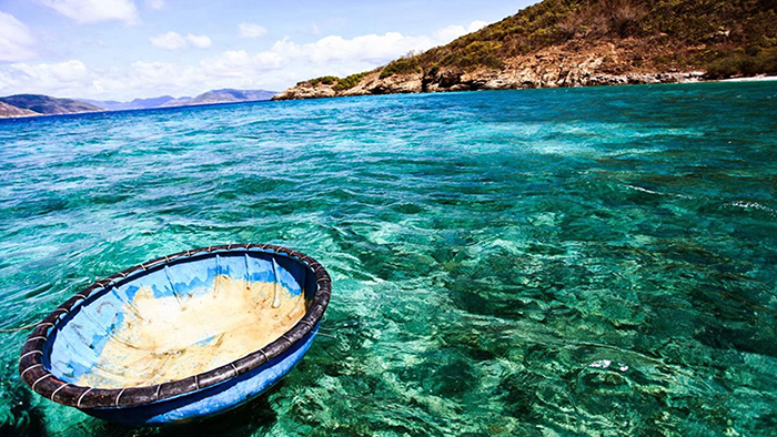 The clear green water of Phu Quoc beaches