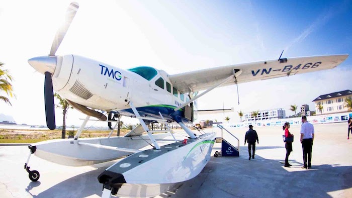 The seaplane in Halong Bay