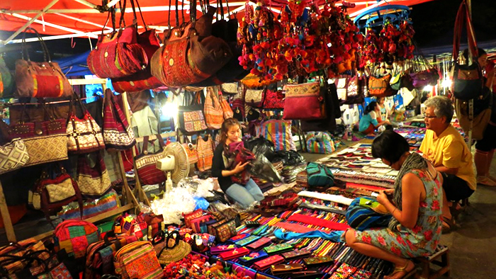 Hanh Thong Tay Night Market