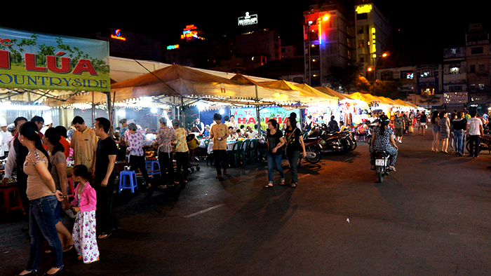 Binh Tay Night Market