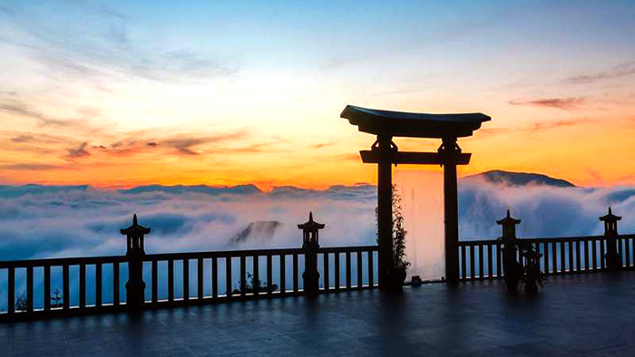 The gate of heaven in Linh Quy Phap An pagoda