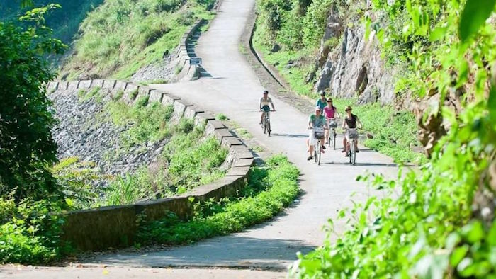 Biking in Viet Hai fishing village