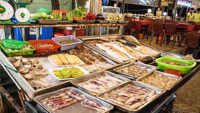 The fresh seafood in Phu Quoc night market