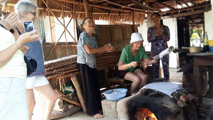 Learn how to make rice paper cake