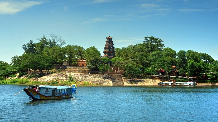 Admire the charming beauty of Perfume River
