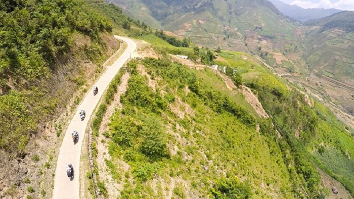 Conquer the four great mountain passes in Northern Vietnam