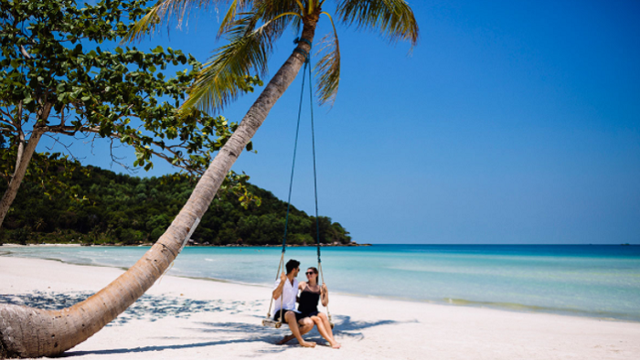 Which place is more worth visiting this summer - Phu Quoc or Krabi?