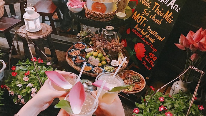 Top 7 featured drink shops you shouldn't miss in Hoi An ancient town (Editor’s choice)