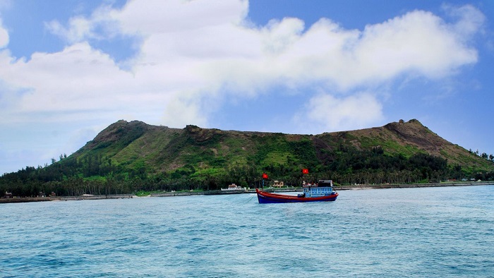 What to prepare for the trip to Ly Son Island in Quang Ngai