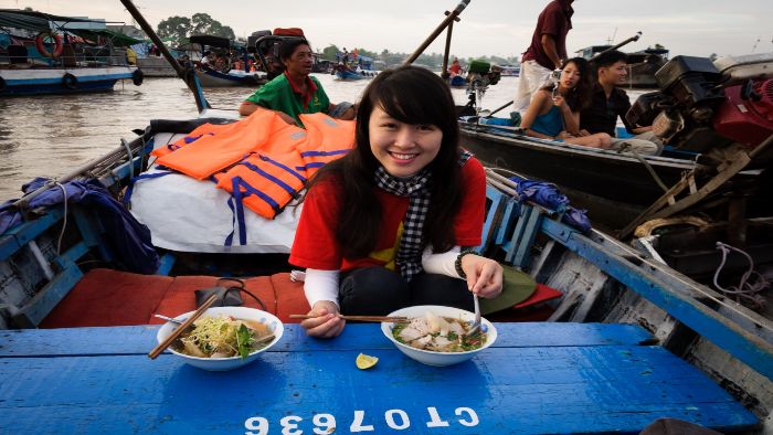 Come to Mekong Delta to visit Cai Rang floating market