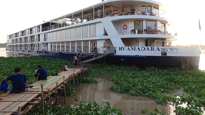 Cruising in Mekong