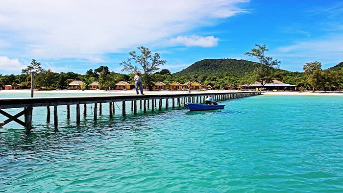 Which place will make your wonderful vacation in this summer - Phu Quoc or Koh Rong