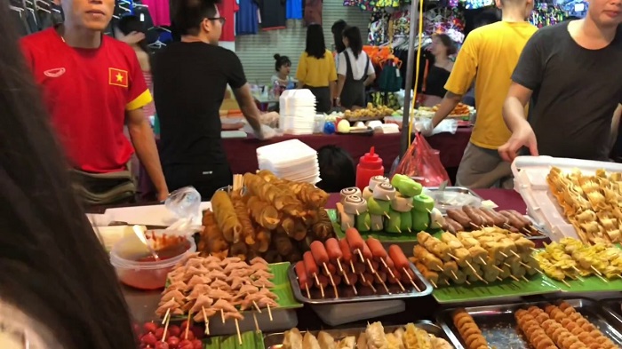 The most famous night markets in Vietnam