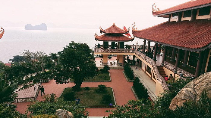 Top sacred pagodas near Halong