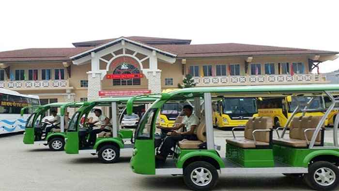 Travel in Sapa with electric cars